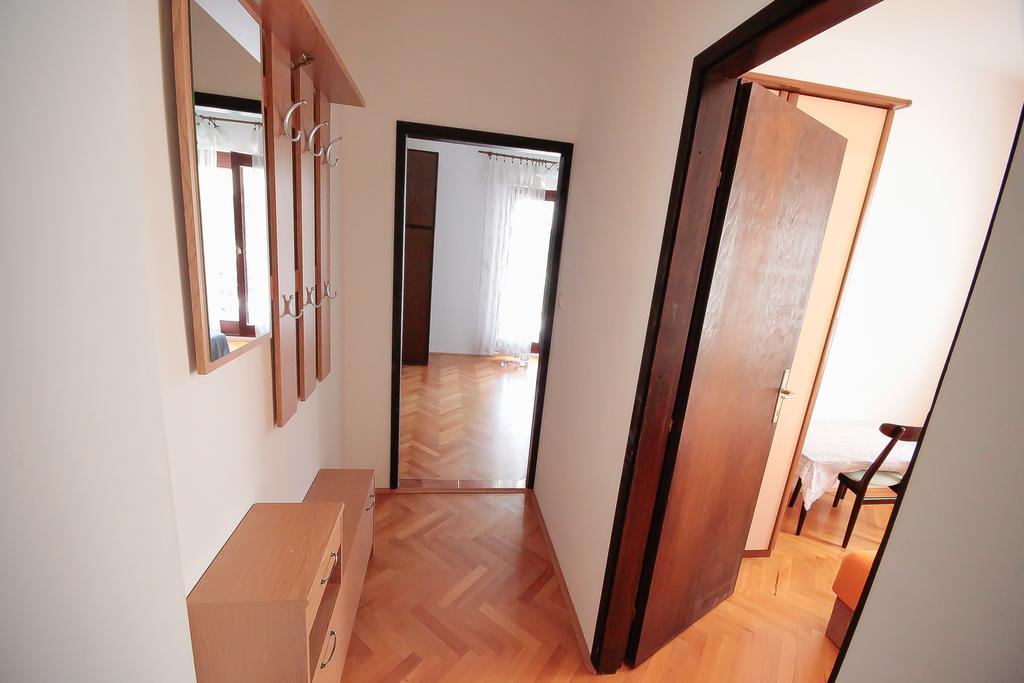 Apartments Skelin Vodice Ruang foto