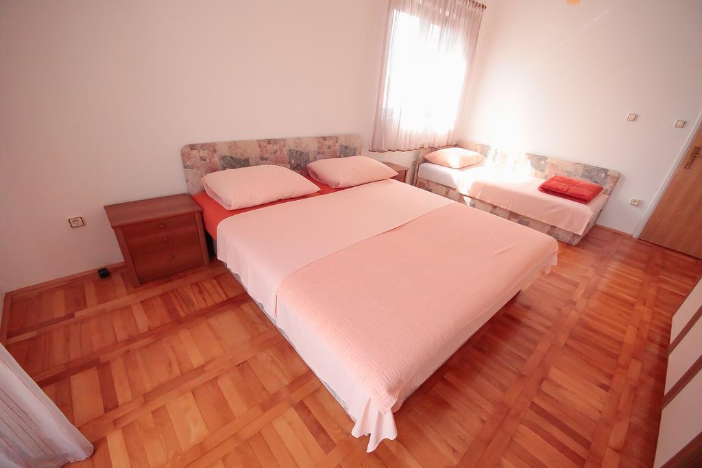 Apartments Skelin Vodice Ruang foto