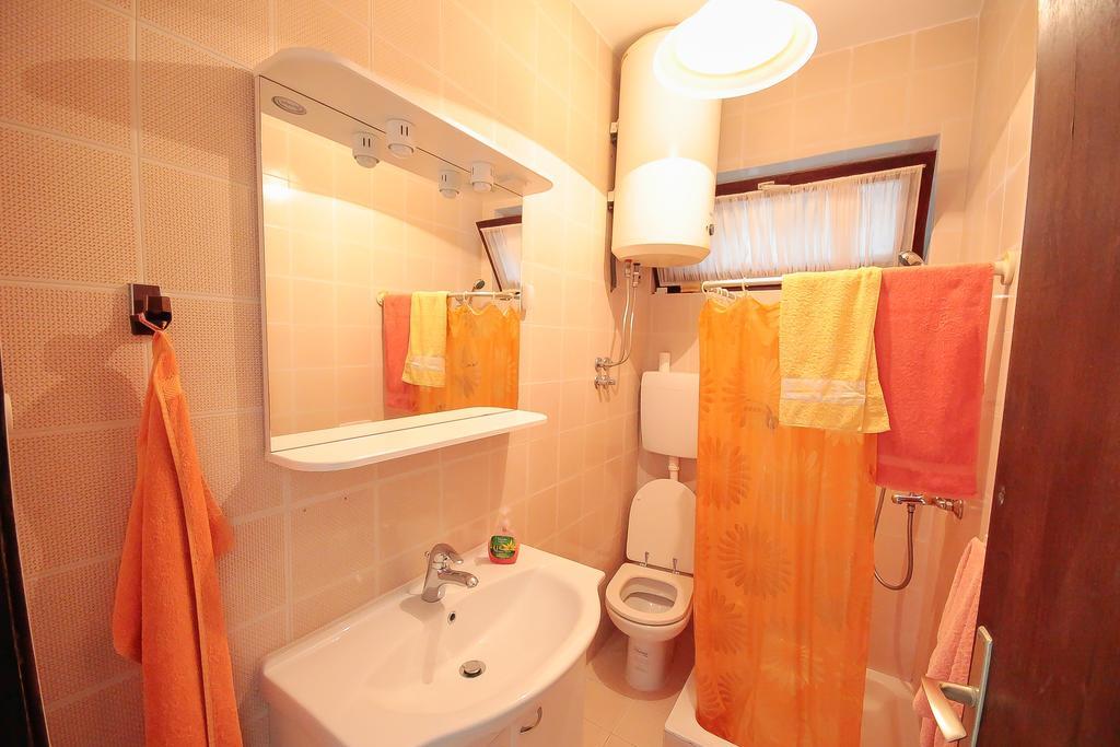 Apartments Skelin Vodice Ruang foto